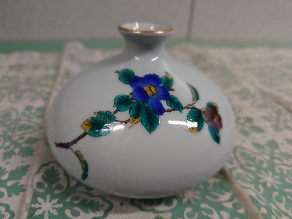 ● 伝統 工芸 九谷焼 九谷暁堂 1980年代 ジャパネスク 花瓶 一輪挿し 花器 青椿 絵付け 金彩 箱付き 茶華道 茶道具 未使用品 長期保管品 ①