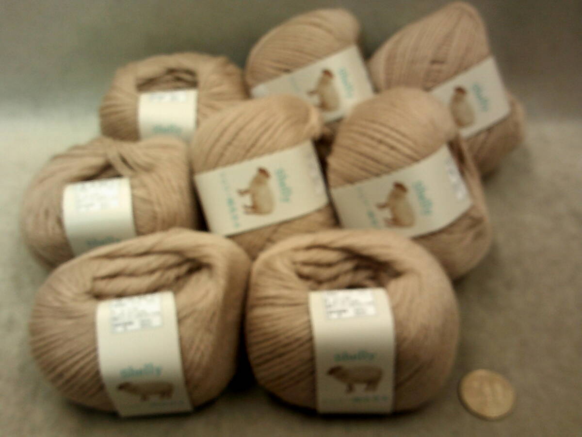 現品限り☆シェリー合太２☆モトヒロ☆純毛毛糸☆ベージュ色８玉