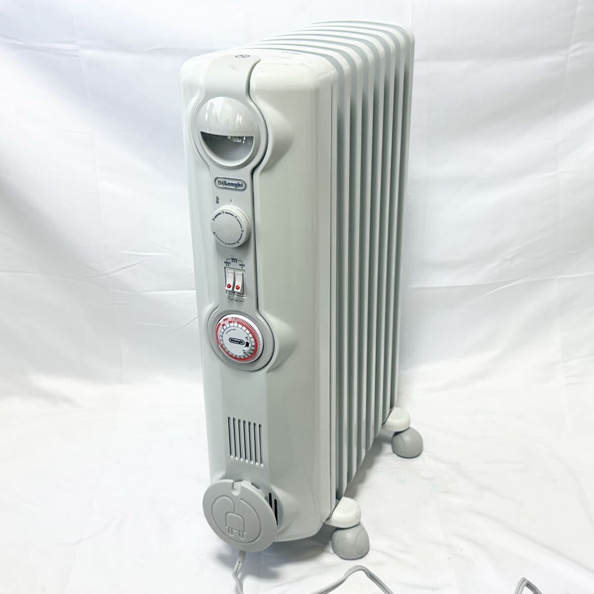 Delonghi デロンギ オイルヒーター JR0812-GY 暖房器具 通電確認済 現状品