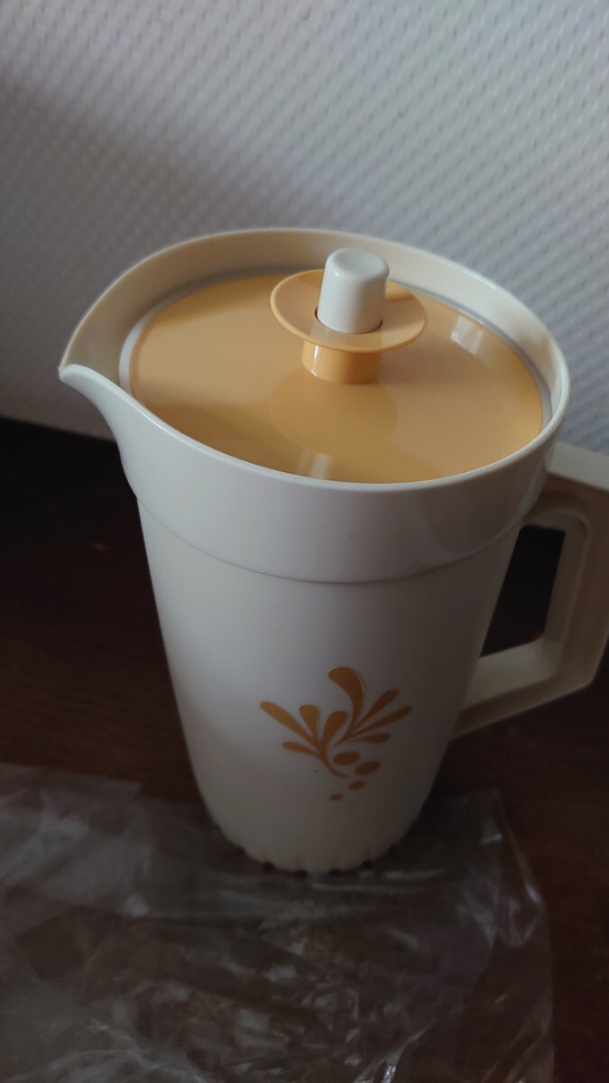 未使用　タッパーウェア　　Tupperware ピッチャー　1.25㍑　 昭和レトロ　希少