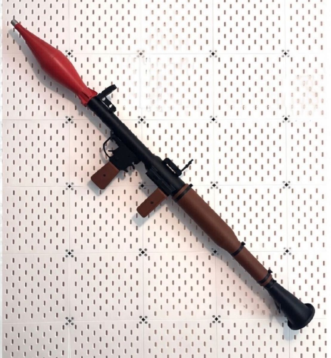 ［原寸大］RPG-7 ロケットランチャー サバゲー コスプレ ミリタリー 「弾頭…赤色」