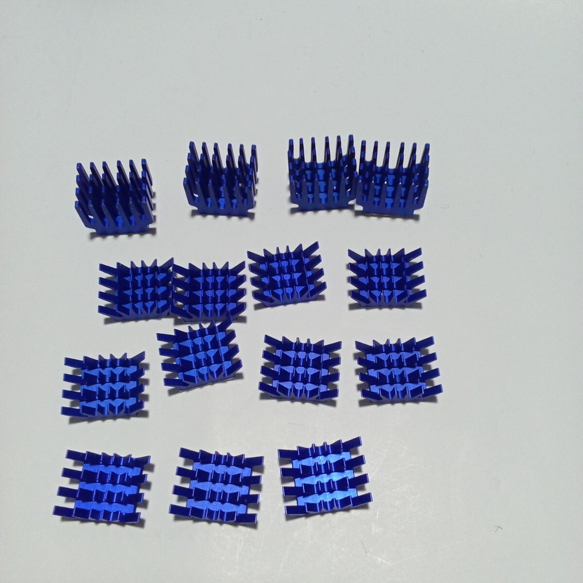 アルミヒートシンク　ブルー