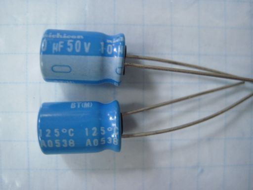 B0001-1　Nichicon　電解コンデンサ　BTシリーズ　産業機器用高信頼性品（125℃品）　10μF　50V　未使用品ですが長期保存品　2個セット