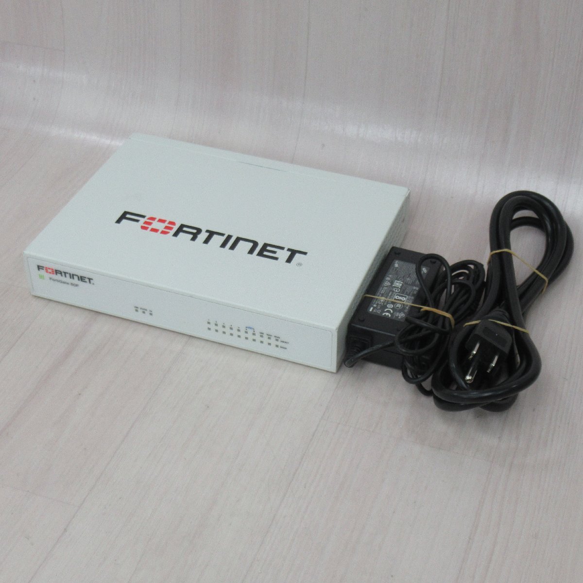 ▲Fortinet FG-60F FortiGate-60F UTM Fw:v7.2.8 ライセンス29年09月08日迄 保証有 XY 19998#