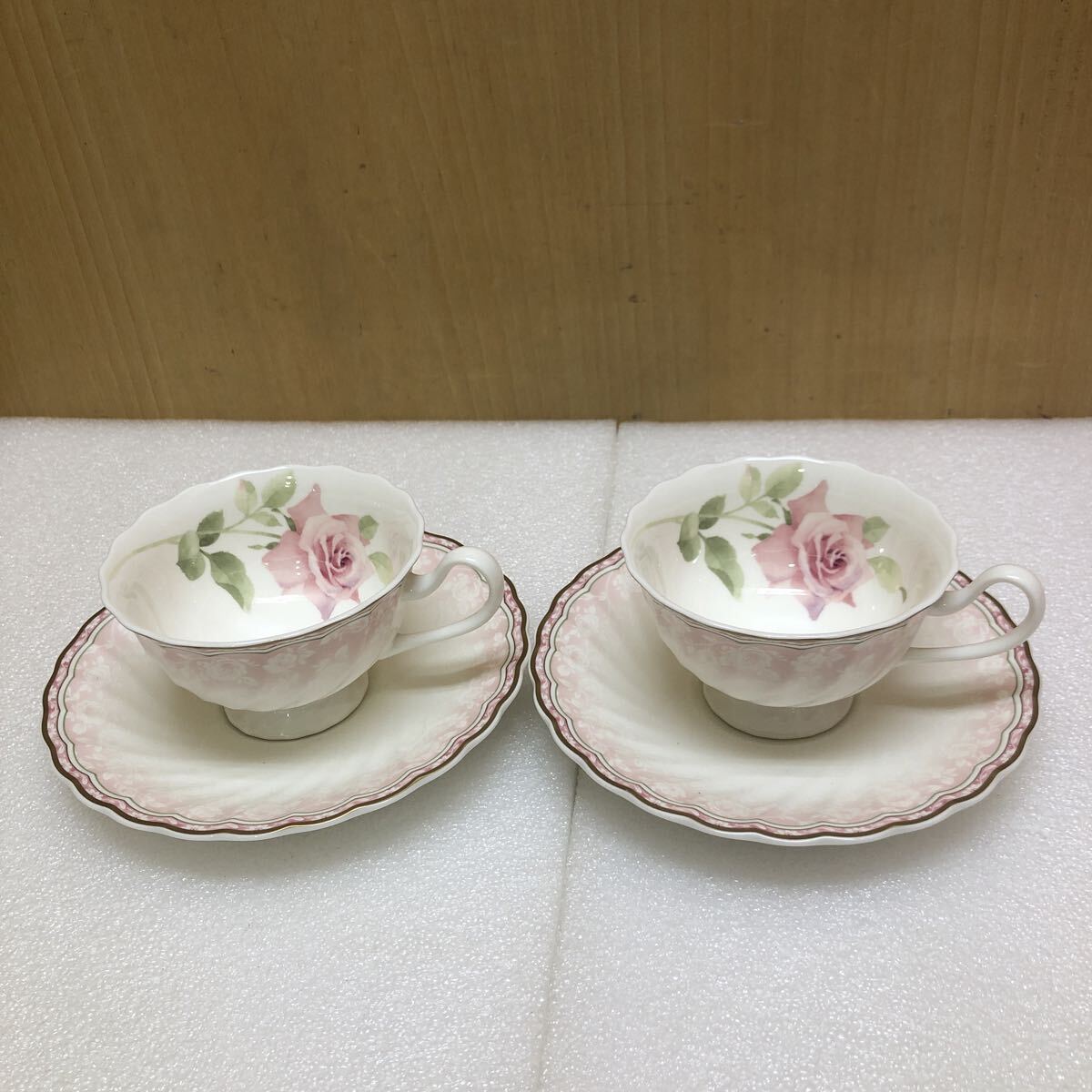 TK6547 NARUMI ナルミ PROFUSION プロフュージョン カップ&ソーサー 小皿直徑16.5cm 0205