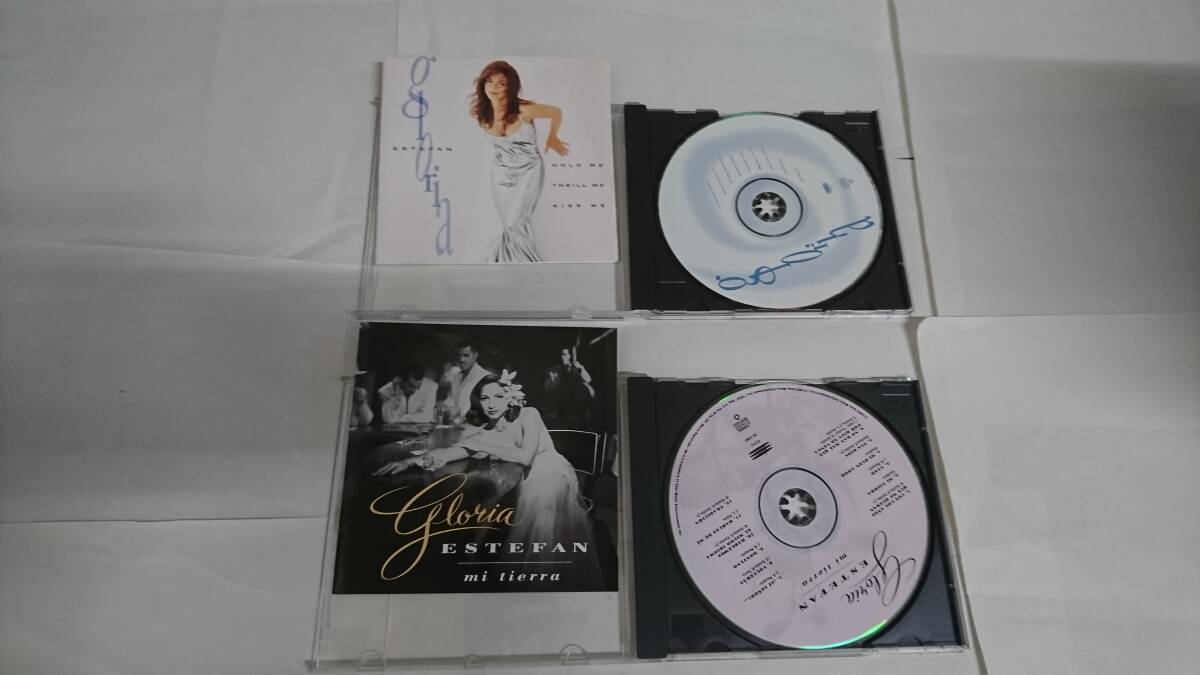 ★☆Ｓ08941　グロリア・エステファン（Gloria Estefan)【Mi Tierra】【Hold Me, Thrill Me, Kiss Me】　CDアルバムまとめて２枚セット☆★