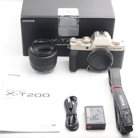  富士フイルム(FUJIFILM) ミラーレス一眼カメラ X-T200レンズキット シャンパンゴールド