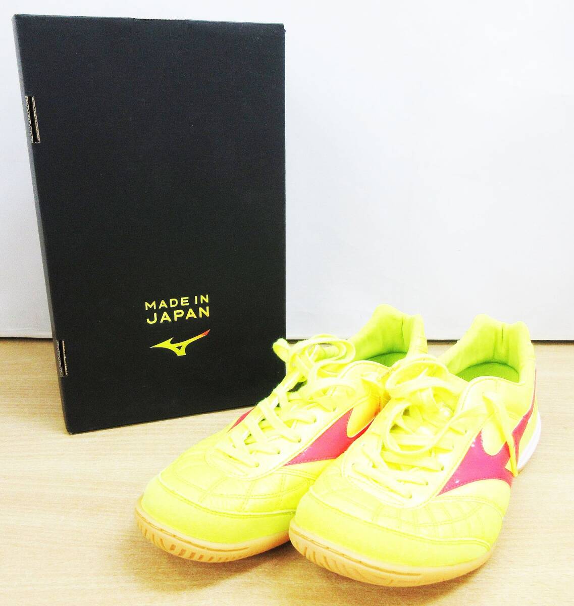 kkm10596 ミズノ フットサルシューズ モレリア SALA JAPAN IN 27cm セーフティーイエロー×フェアリーコーラル Q1GA240045