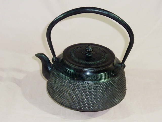 南部鉄器 1.5L 鉄瓶 あられ/霰