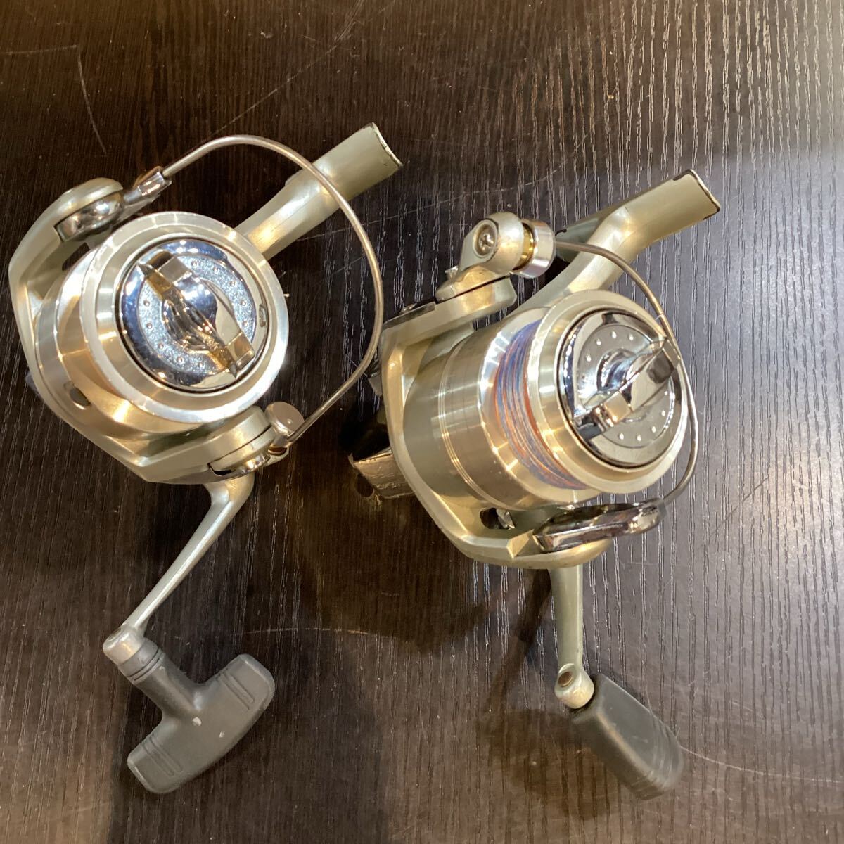 リール　ルアーセット　Daiwa SPRINTER L2000 V2500 釣具　渓流釣り 【9219他】（２）