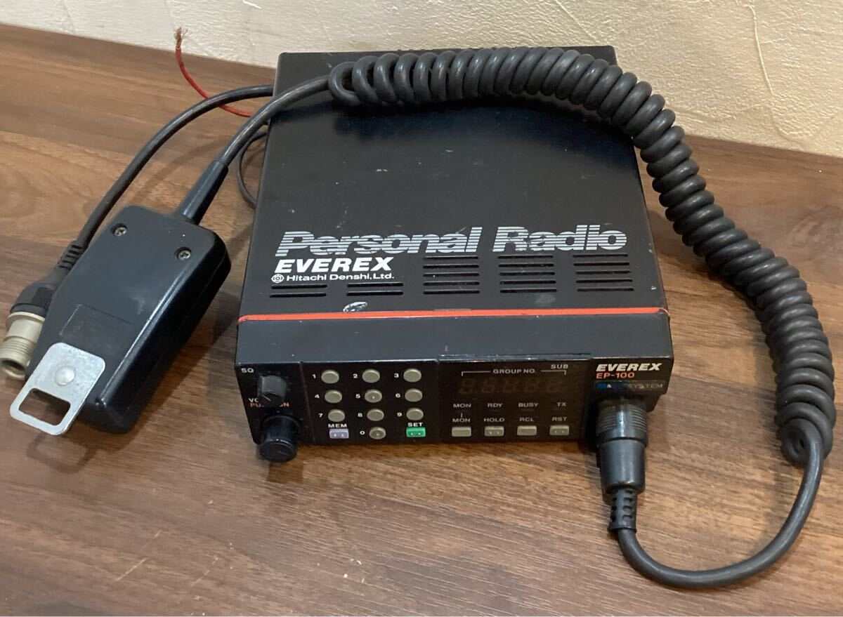 日立ラジオ　Personal Radio EVEREX Hitachi Denshi, Ltd. レトロ【T21519】（2）