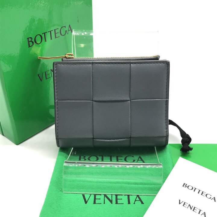 美品 BOTTEGA VENETA ボッテガヴェネタ イントレ 二つ折り 財布 ウォレット グレー ユニセックス ブランド 小物 k7516