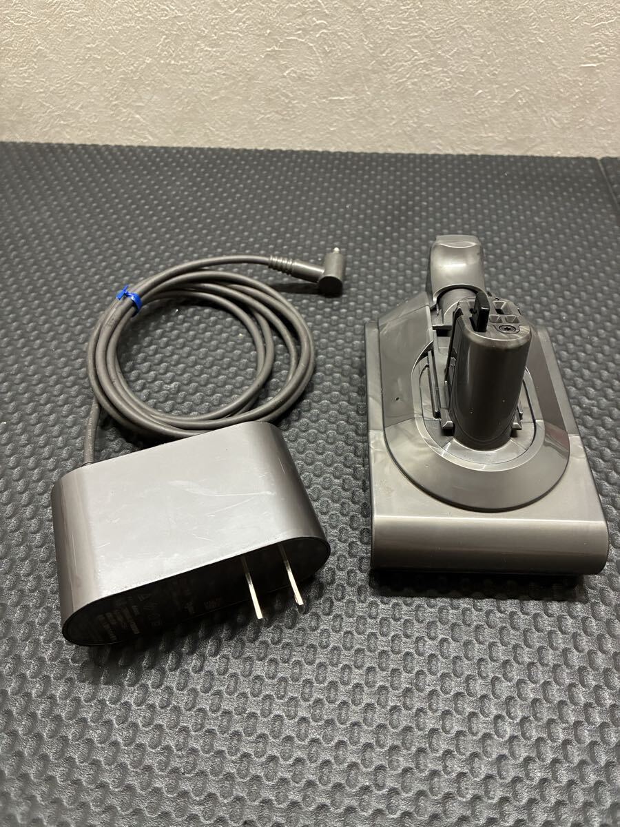 ★動作確認済み★dyson ダイソン 純正バッテリー 398857-01 18V 45Wh アダプター　セット