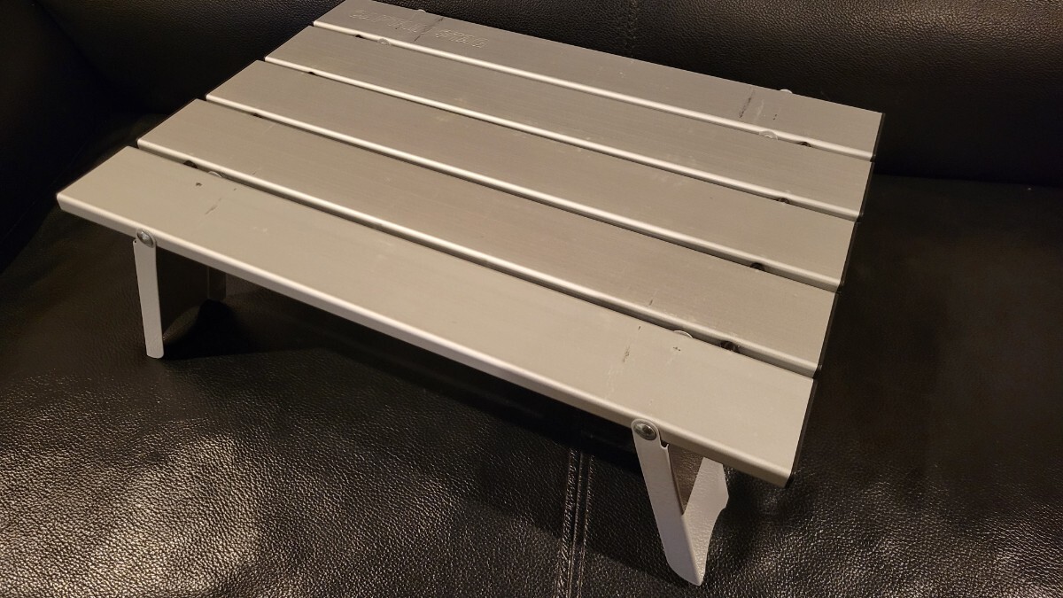 キャプテンスタッグ アルミロールテーブル コンパクト キャンプ アウトドアテーブル バーベキュー ソロキャンプ ソロツーリング H　