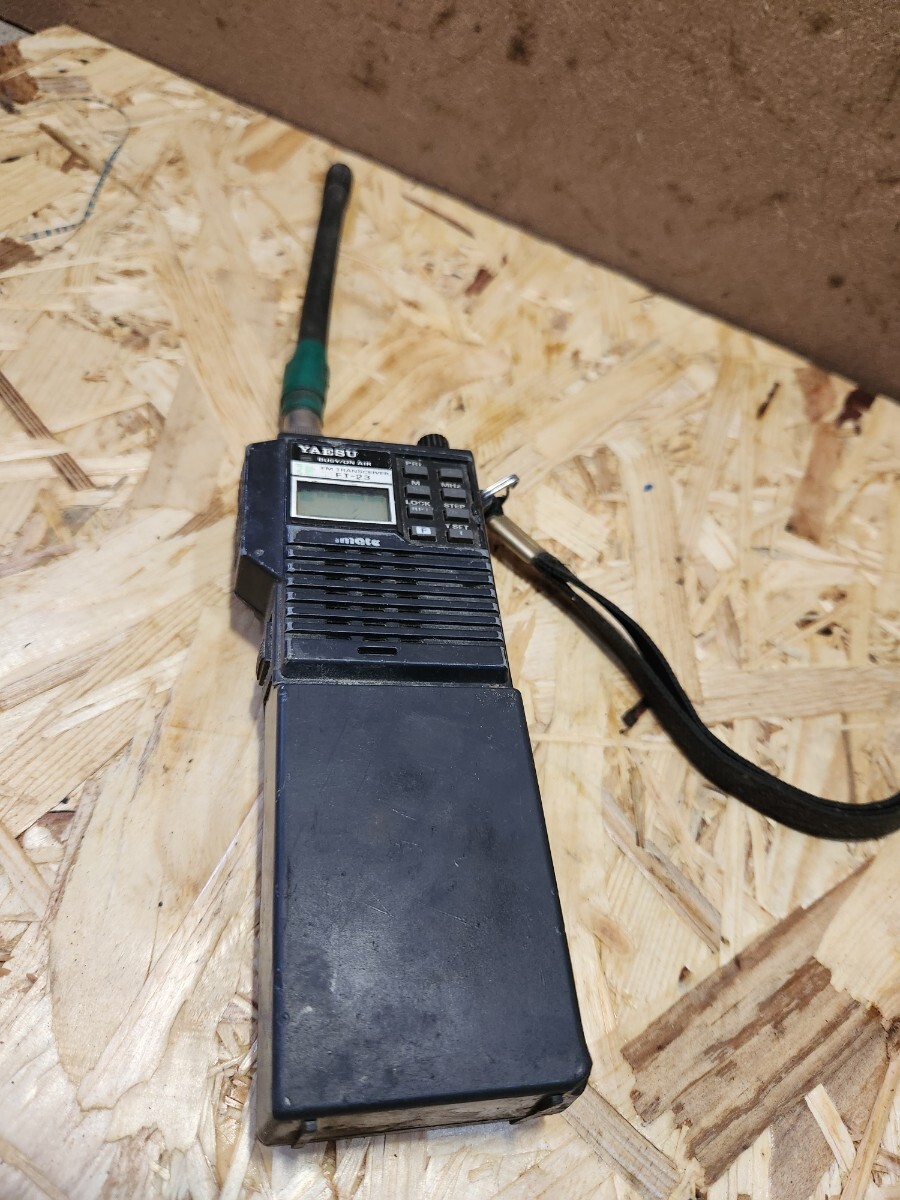 YAESU ヤエス 無線機 FT-23 ハンディ トランシーバー トランシーバー ジャンク品 1番 M