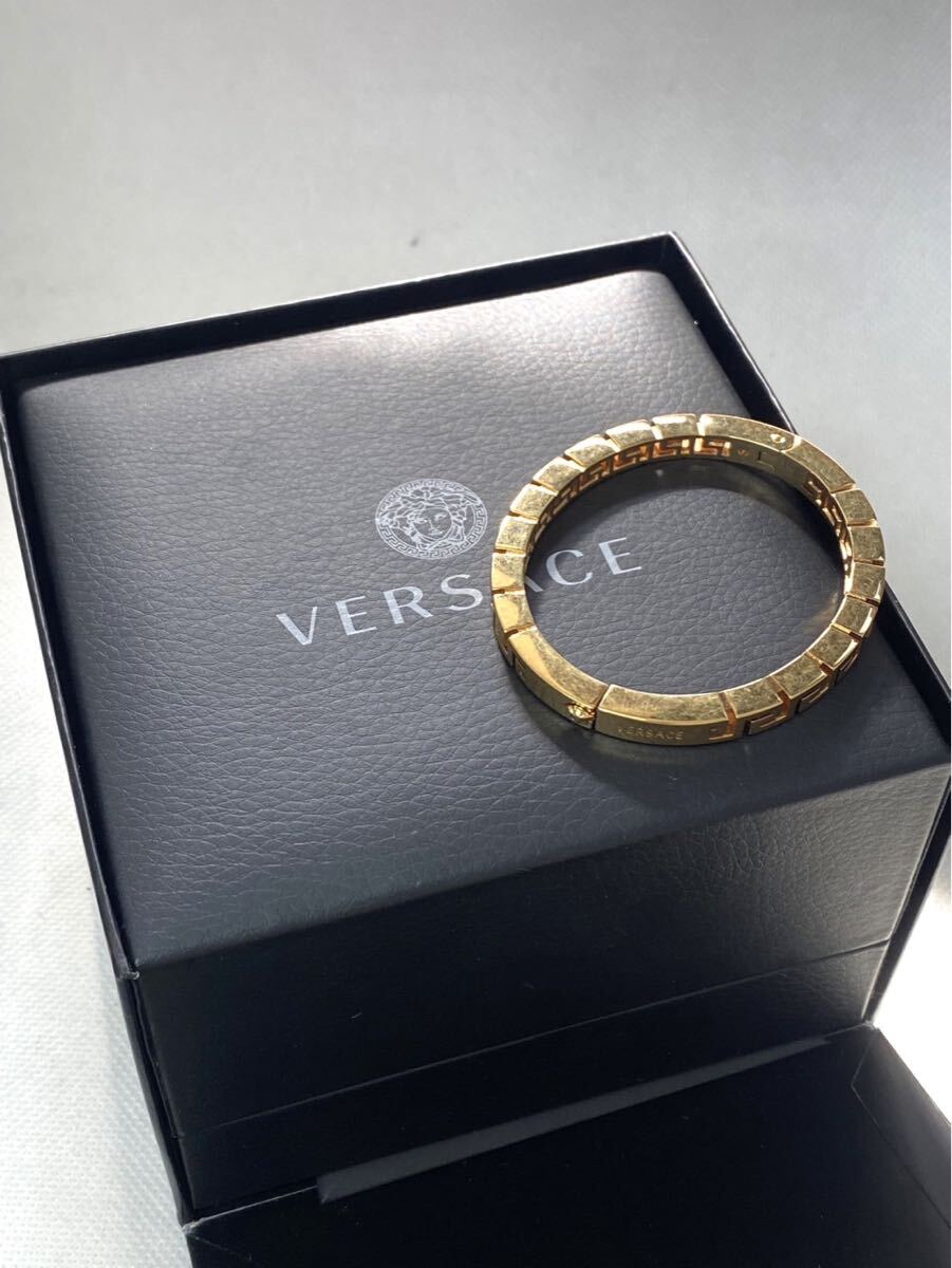 ヴェルサーチ ベルサーチ VERSACE グレカ バングル ロゴ アクセサリー ゴールド メデューサ ss012001