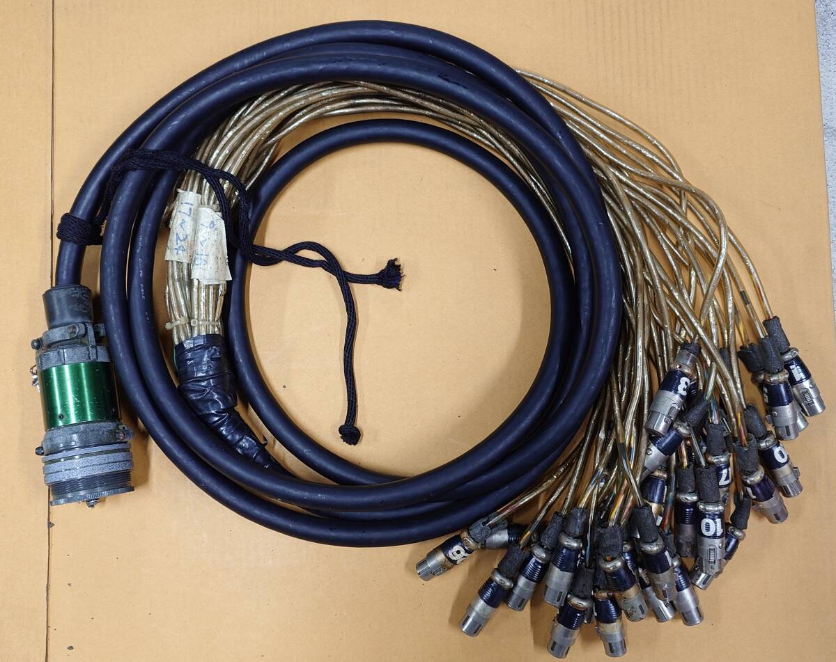 [超特別セール]CANARE 32chマルチ 先バラ XLR キャノン メス ② 中古品 導通チェック済 NG箇所有 経年劣化有 部品取り ※ジャンク扱い品
