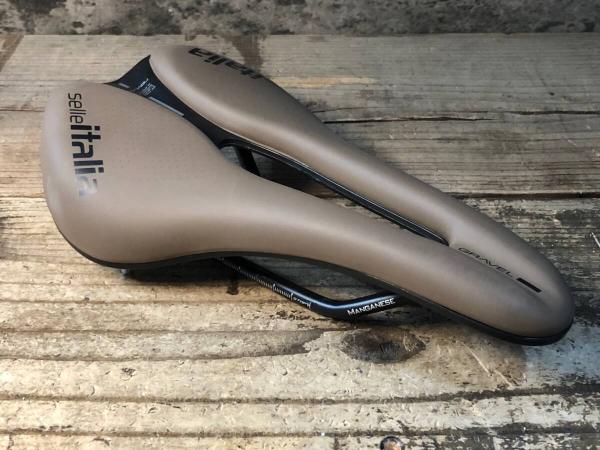 JV308 セライタリア selle italia NOVUS EVO BOOST GRAVEL サドル 茶 146mm MANGANESE レール