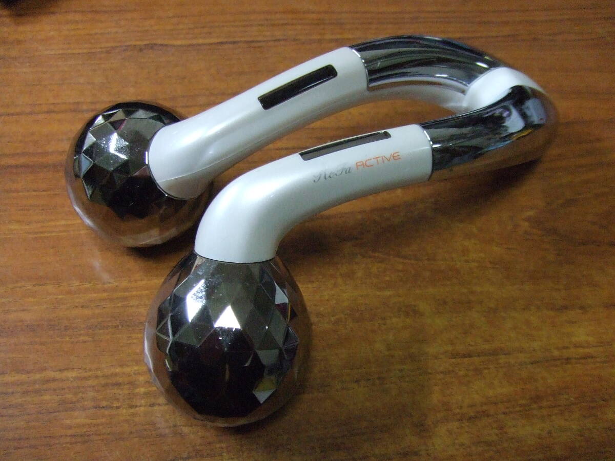 T699 ReFa ACTIVE 美顔ローラー リファ Microcurrent 中古