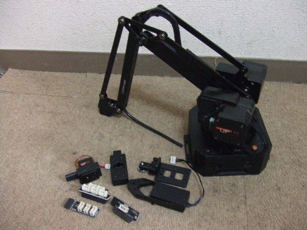T943 uArm Swift Pro 小型ロボット ロボットアーム UP1300 UF DS 4212MG　中古　本体 未確認　現状　ジャンク