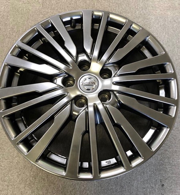 日産　純正　アーバンクロム　ホイール色　ハイパーシルバーガンメタ　１３ｍｌ　タッチペン　タッチアップ　ペイント　塗料