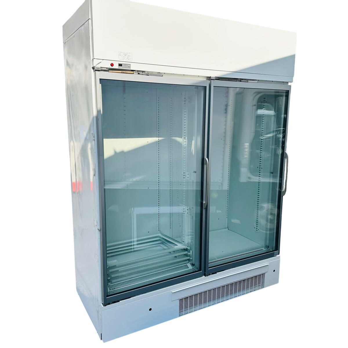 サンデン リーチイン冷凍ショーケース 業務用　冷凍庫　2ドア　 RLD-SS52LZB-YU 店舗　動作品！　3相200V