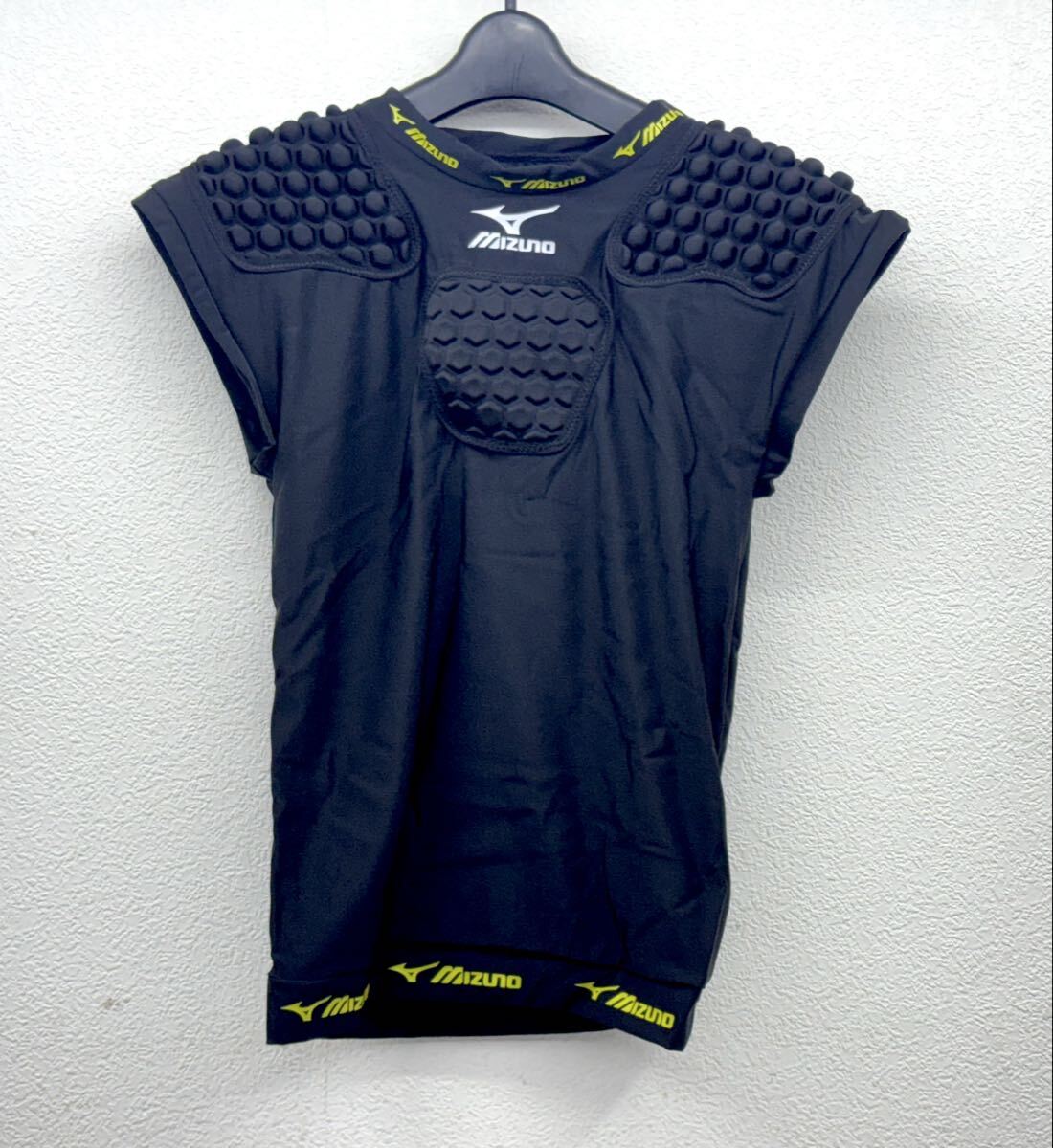 未使用/在庫あり■MIZUNO ミズノ ラグビー ショルダーガード プロテクターシャツ ブラック O■兵庫県姫路市から 26-202