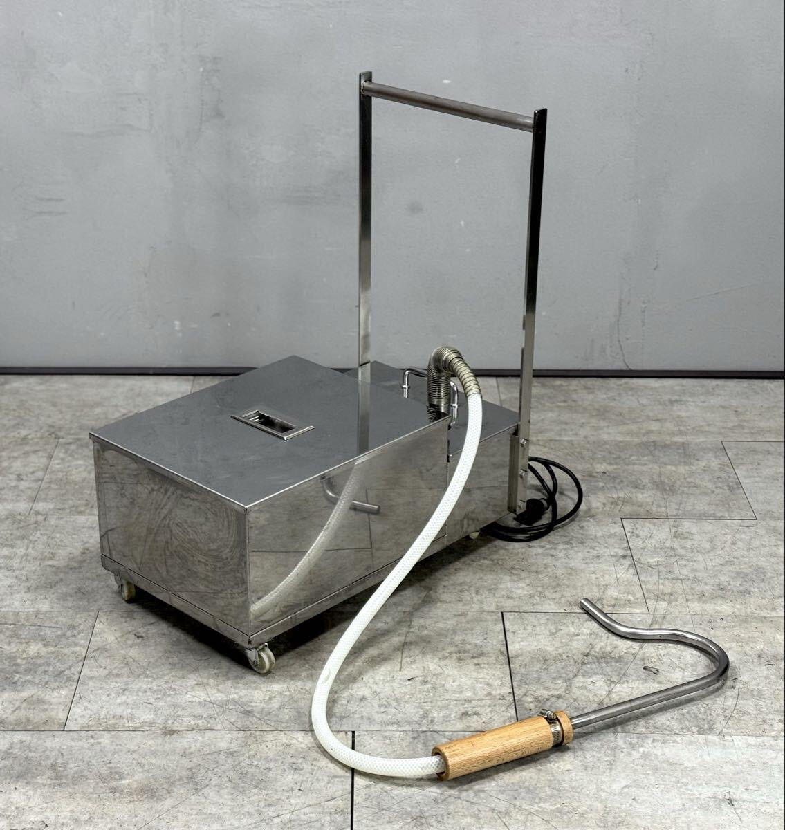 動作未確認/2022年製■油こし機 ろ過機 食用油ろ過 フライヤー油 濾過 ろ過 フィルター 厨房機器 ■兵庫県姫路市から A26-100