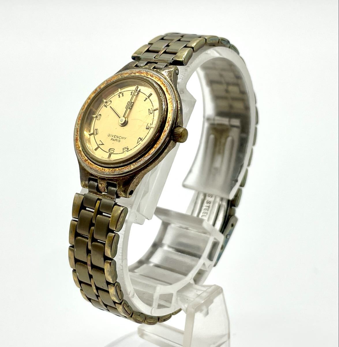 動作未確認■GIVENCHY ジバンシィ ジバンシー クォーツ ゴールド文字盤 2針 レディース 腕時計 時計■兵庫県姫路市から 26-335