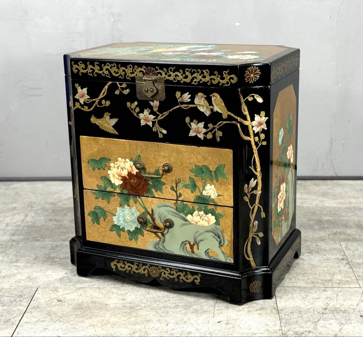 朝鮮 朝鮮箪笥 美術漆器 李朝 孔雀 牡丹 螺鈿細工 箪笥 小箪笥 小物入れ チェスト 時代物 古美術■兵庫県姫路市から A26-092