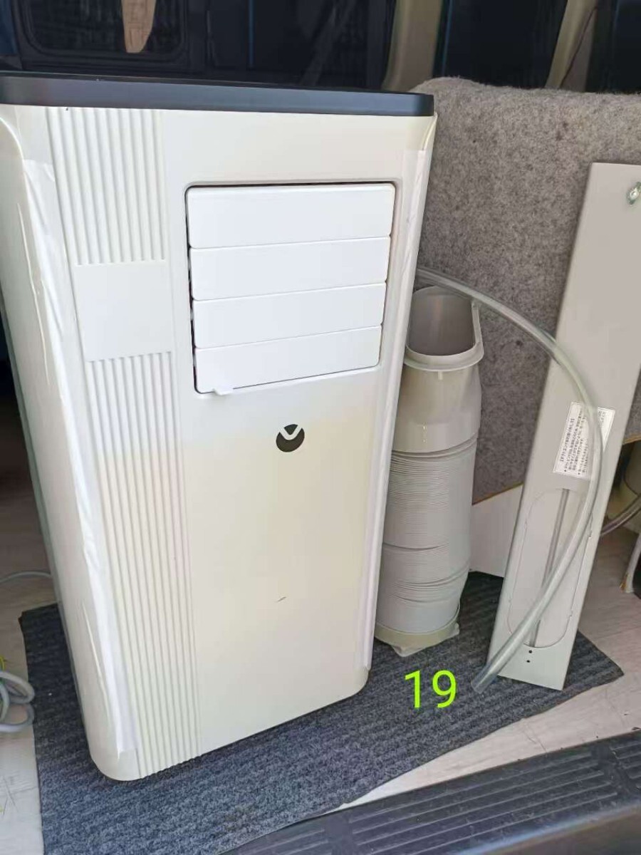 移動式クーラー IOYOI JHS-A016-2.7KR/K 2024年製　スポットエアコン 送料3500円 床置型