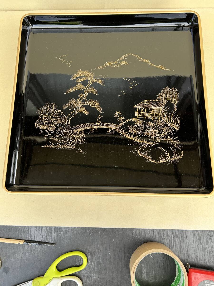 お盆　輪島塗　蒔絵　３６×３６×５㎝ 中古品