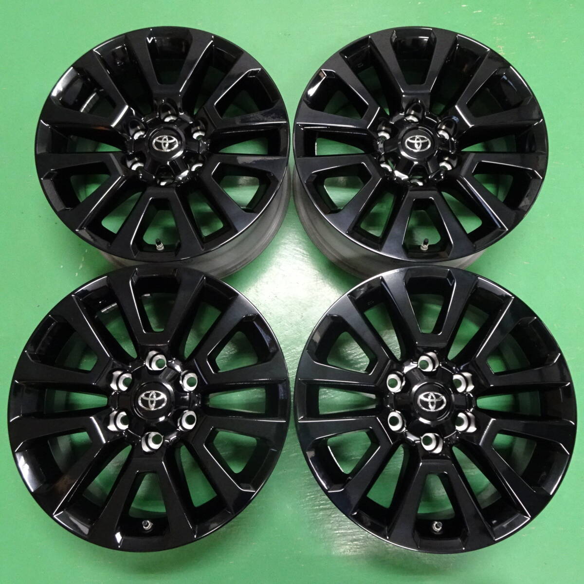 送料2600円～ 新車外し トヨタ150系 プラド後期 ブラックエディション 純正アルミ+空気圧センサー 4本セット 200系ハイエース ハイラックス