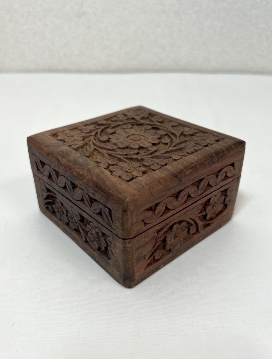 インド ローズウッド 手彫り 木箱 ボックス ヴィンテージ 紫檀 彫刻 小物入れ アクセサリーケース 箱のみ