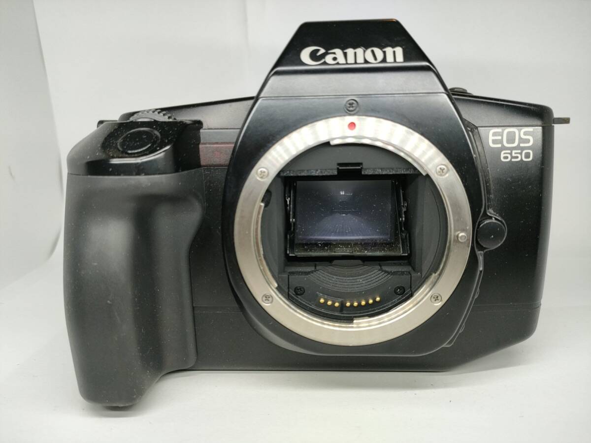 C532) Canon EOS 650