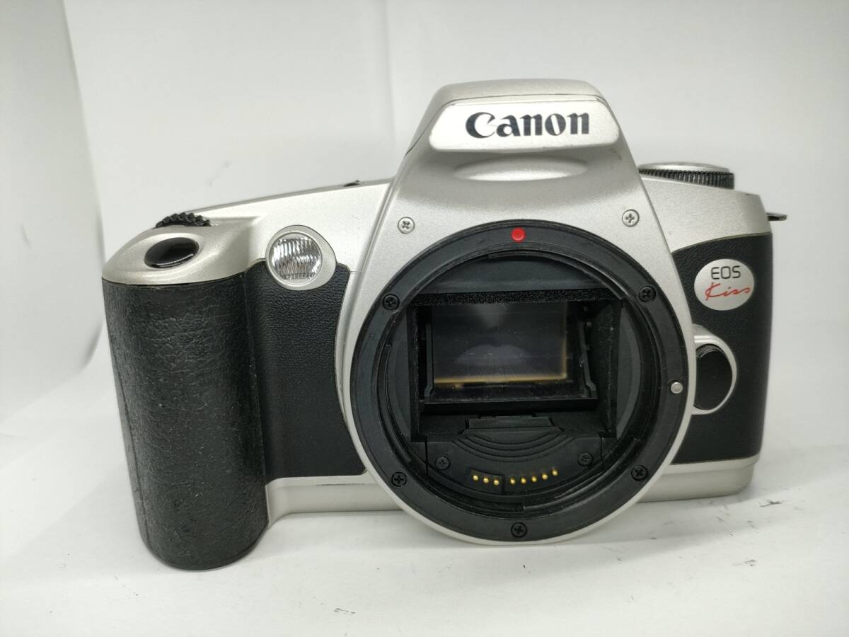 C548) Canon EOS Kiss