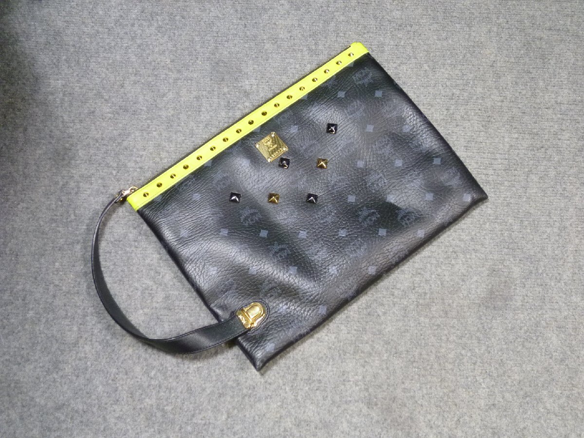 ▲ MCM エムシーエム クラッチバッグ セカンドバッグ ブラック レザー スタッズ ▲