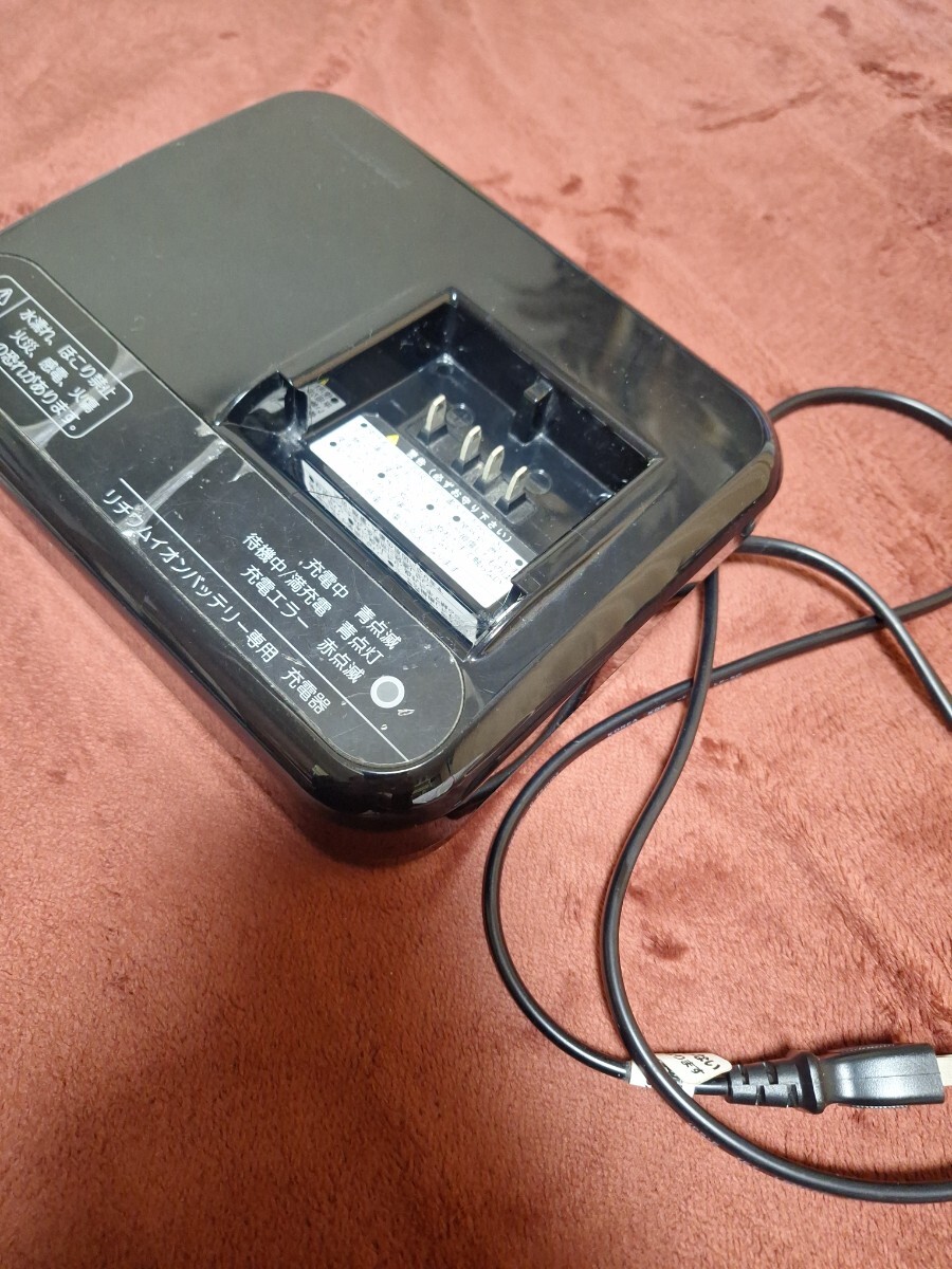 動作保証 中古良品 B400 B300 B200専用充電器（P5568）ブリヂストン リチウイオンバッテリー 電動アシスト自転車 アルベルトe ビッケ 