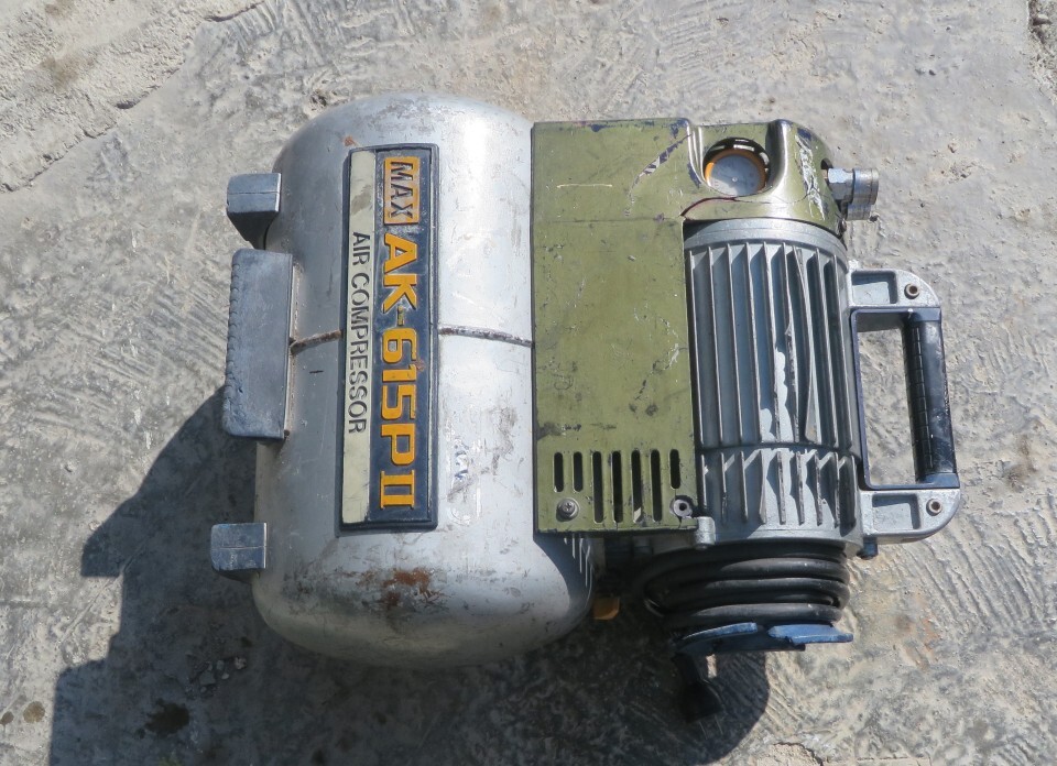 X-823■MAX マックス　エアーコンプレッサー　AK-615PⅡ　中古　動作品　 引取可