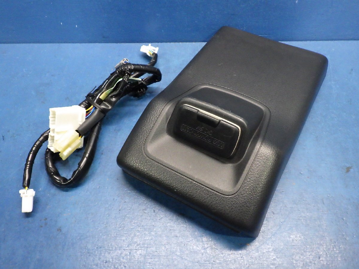 レヴォーグ USBポート ハーネス付 リア用 ブラック VM4