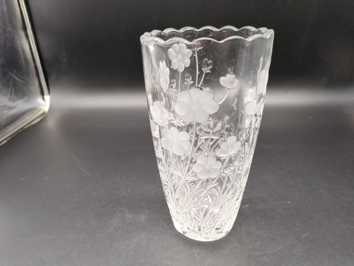 西2−5　ノリタケクリスタルガラスコスモス柄　花瓶　花器　花入　アメジストカラー　インテリア　