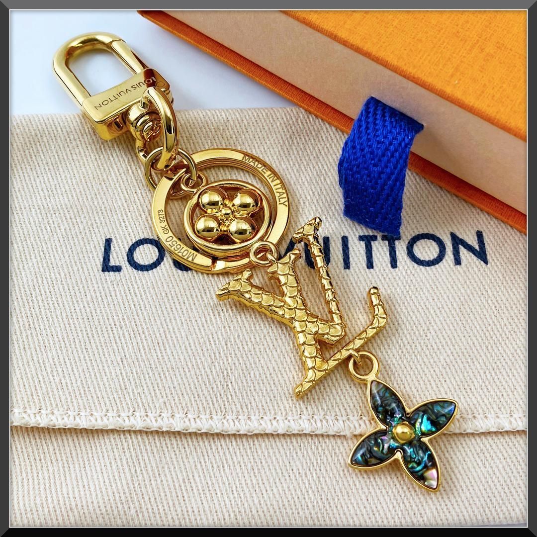 【極美品】 ルイヴィトン LOUIS VUITTON ポルトクレ LVワンダー オブ シー キーホルダー キーリング チャーム 海 貝 シェル M01650