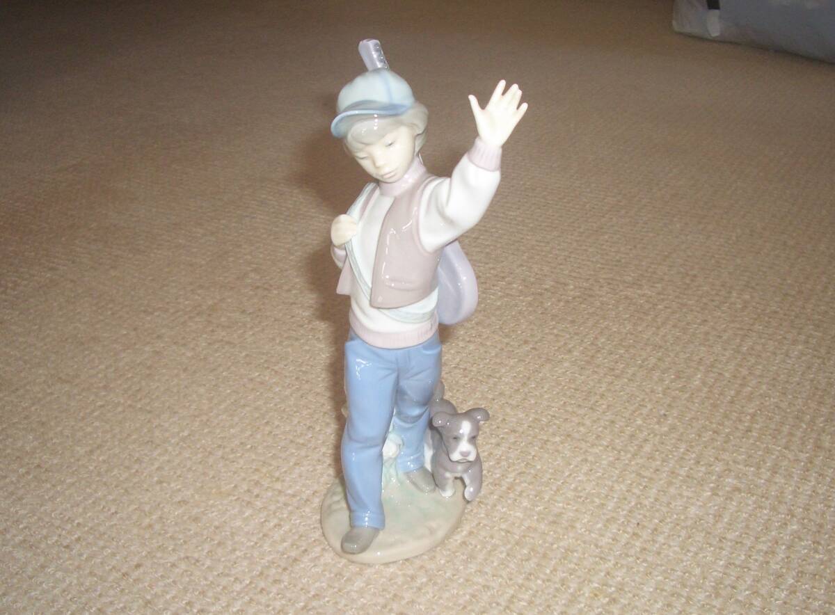 LLADRO 陶磁器人形 Wednesday's Child ギターを背負った少年と子犬