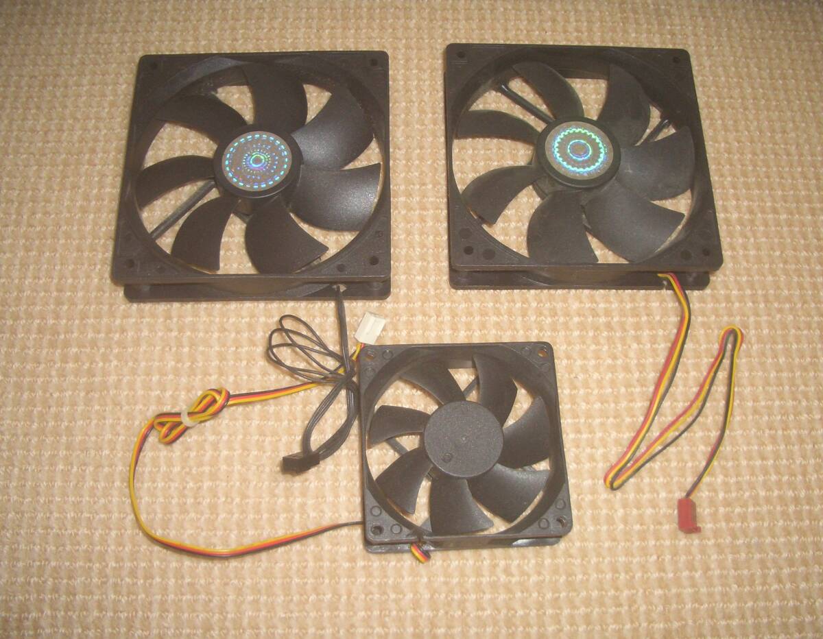 3個セット 動作保証 CoolerMaster他 12cmx2 8cmx1 25mm厚