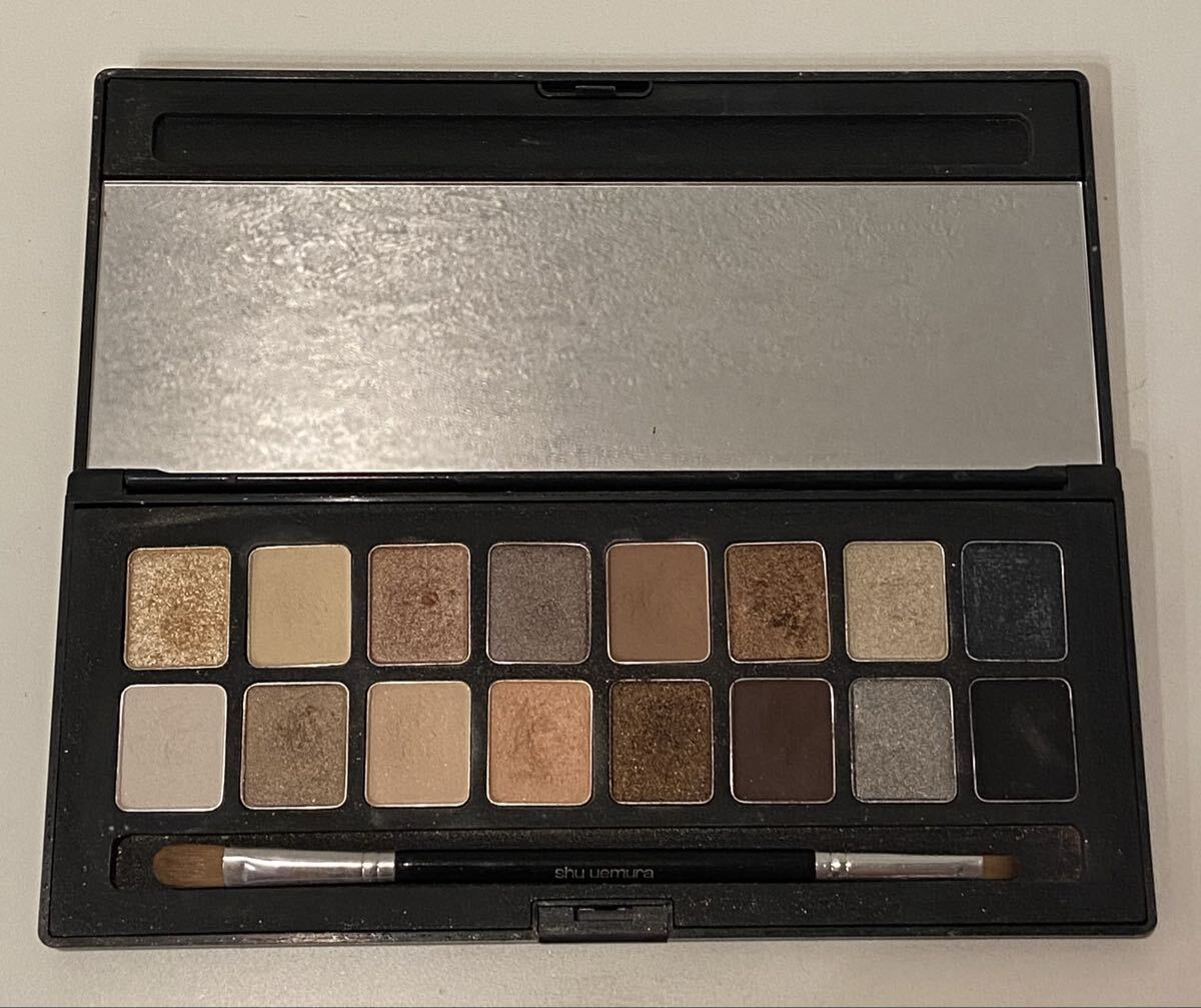 B6B783◆ シュウ ウエムラ shu uemura シュウ パレット アイシャドウ 1.4g×16