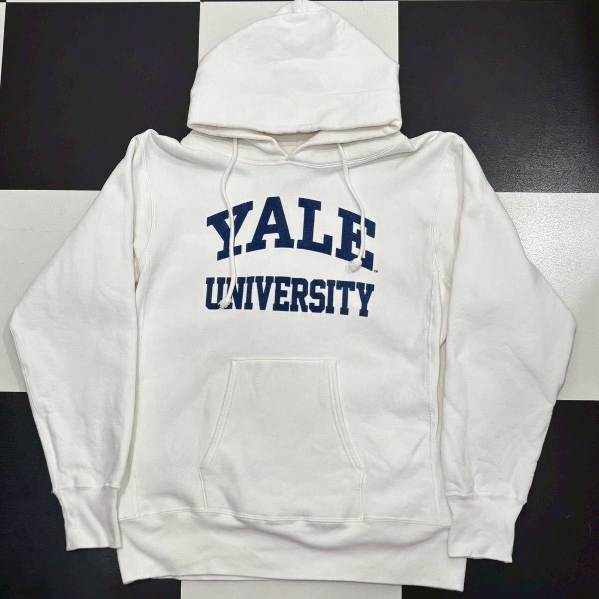 【50】 アメリカ 製 チャンピオン YALE リバースウィーブ スウェット パーカー XL champion USA 染み込み プリント REVERSE WEAVE ホワイト