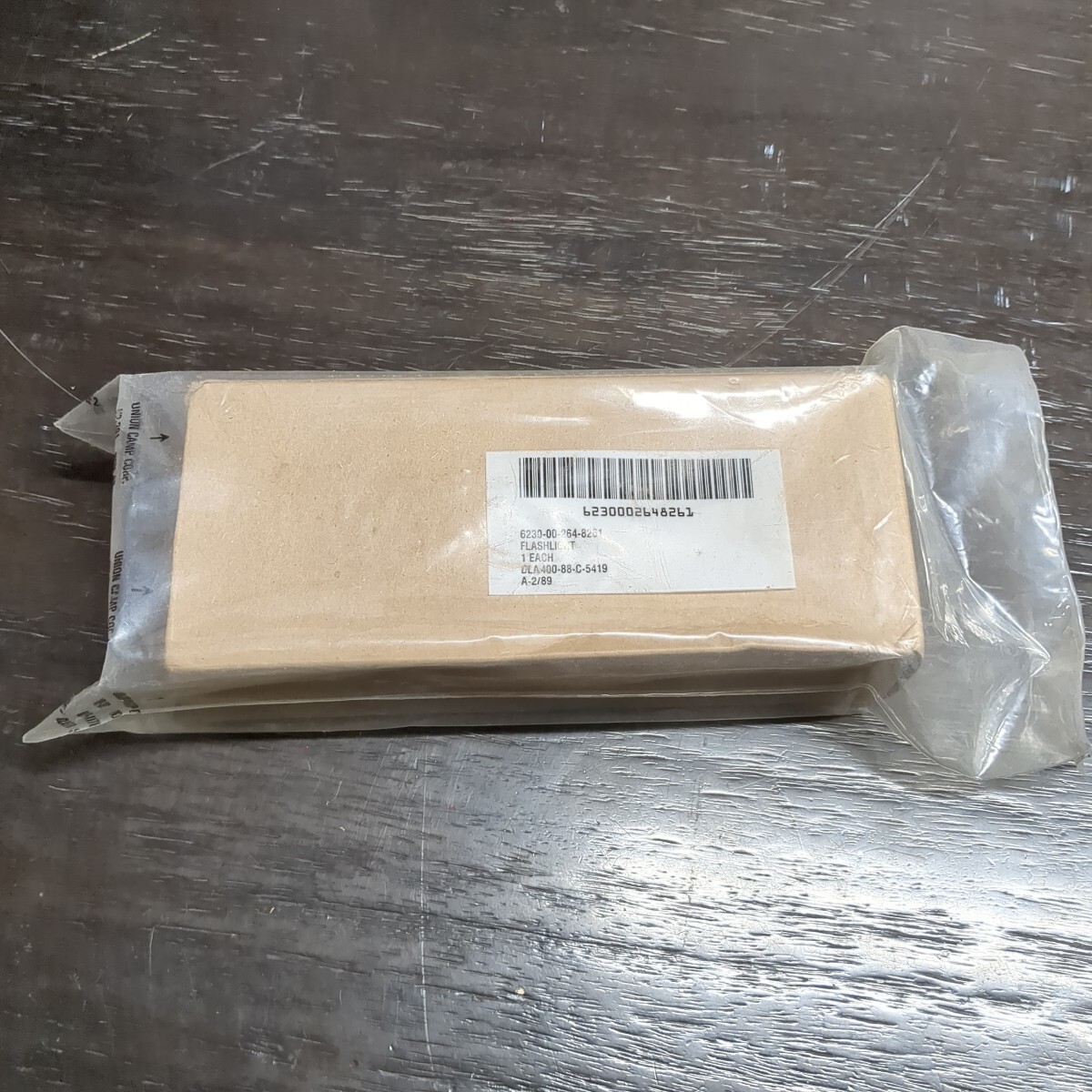 フラッシュライト 米軍 デッドストック アメリカ軍 装備 88年製