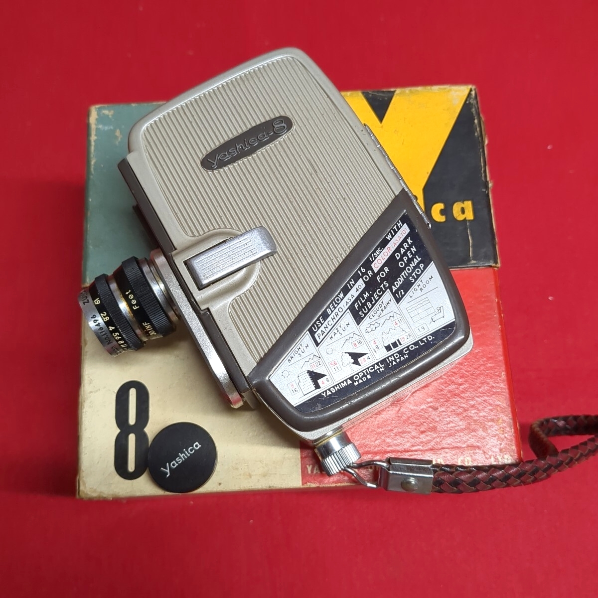 YASHICA Yashica-8 8mm フィルムカメラ CINE 13mm F1.9