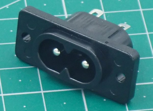 電源コネクタ メガネ型 C7メスコネクタ