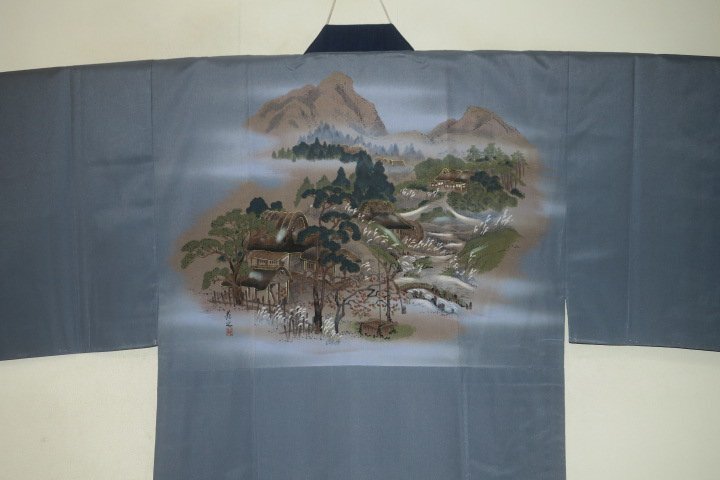 弐11388 化繊長襦袢袷 裄70丈137К青灰の絵羽 美品未着用 胴囲大